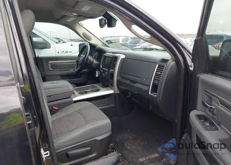 2016 Ram 1500 Lone Star z USA, uszkodzony, nr VIN 1C6RR6GG6GS270083